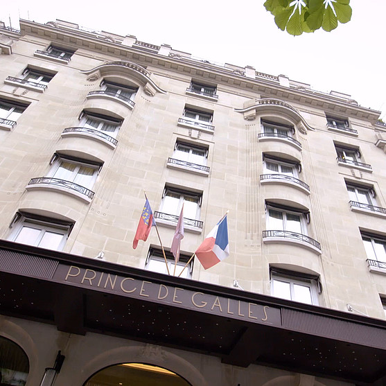 Entrance of the hotel Prince de Galles in Paris